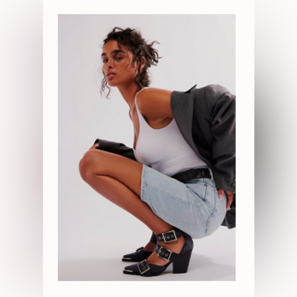 SOLD Jeffrey Campbell / Free People W6.5